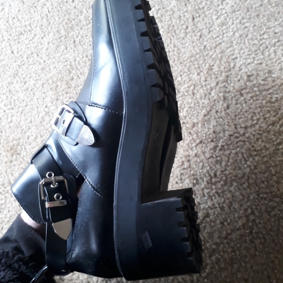 Asos Boots - Picture 3 of 3
